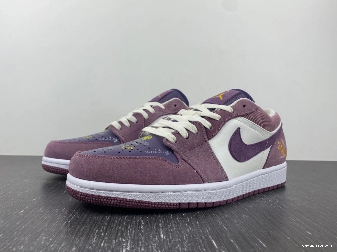 1 DR8057-500 Air Jordan (W) Unity Low 0824